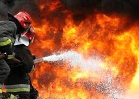 بازار بزرگ هرمزگان معروف به مگامال‌ دچار آتش‌سوزی شد