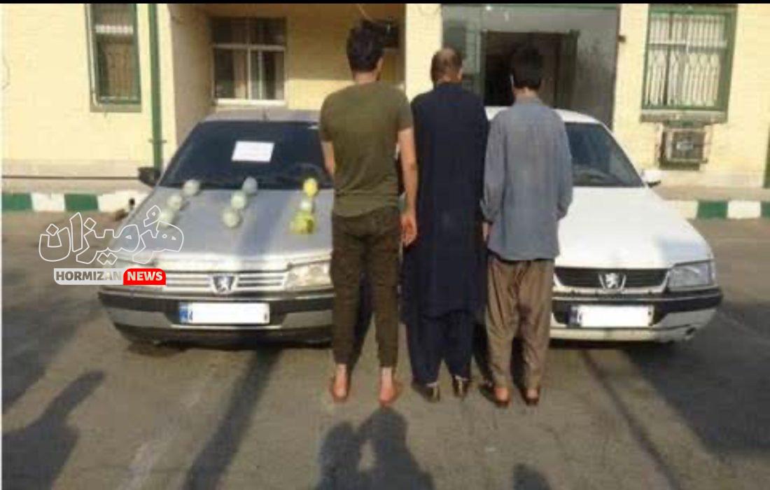 زمين گير شدن سوداگران مرگ با ۹۴ کيلو شيشه و هروئين