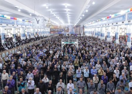 تجلیل از ۱۵۶ فعال حوزه نماز در رودان؛ تأکید مسئولان بر نقش تربیتی نماز
