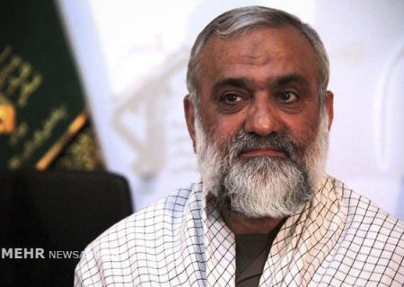 نقدی: رزمندگان با آمادگی رزمی بالا از جزایر خلیج فارس حراست می‌کنند