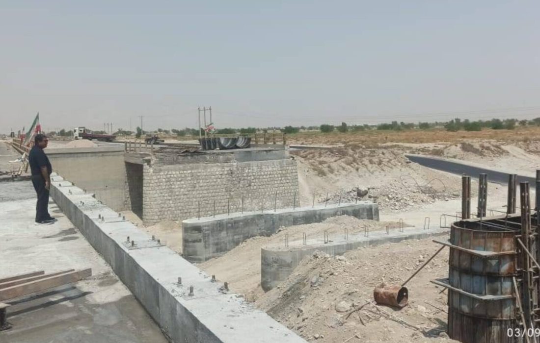 پل منطقه نیمه‌کار بندرخمیر تا ۲۰ روز آینده به بهره‌برداری می‌رسد