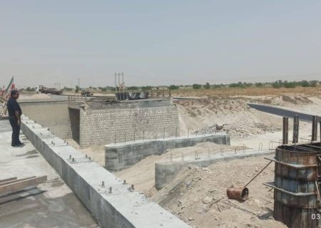 پل منطقه نیمه‌کار بندرخمیر تا ۲۰ روز آینده به بهره‌برداری می‌رسد