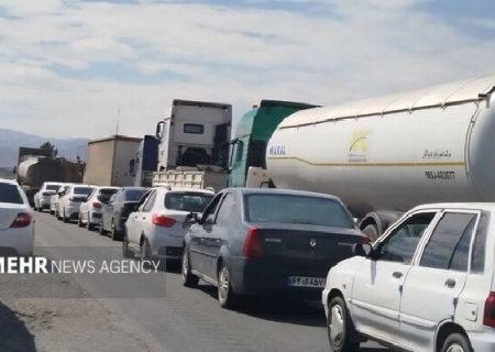 افزایش تردد در محورهای هرمزگان همزمان با پایان تعطیلات تابستانی