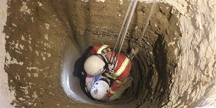 یک آتش‌نشان در عملیات نجات از چاه جان باخت