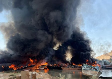 آتش‌سوزی در اسکله جوادالائمه پارسیان مهار شد