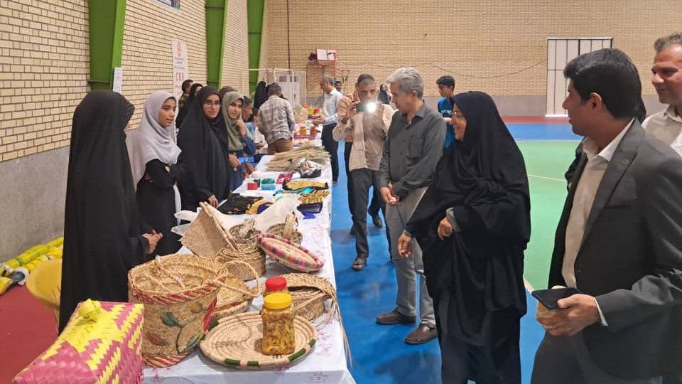 آغاز نمایشگاه صنایع دستی و دستاوردهای معلولین در رودان
