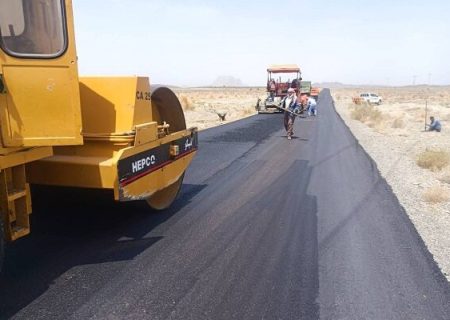آغاز عملیات اجرایی آسفالت راههای دسترسی محلات روستای هشتبندی دو