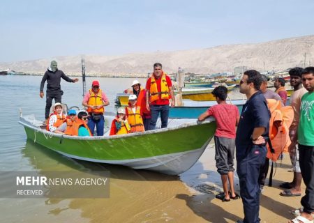 انتقال موفق دو مادر باردار پرخطر از جزیره هرمز با شناور معمولی