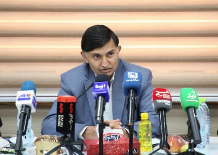 میرزاده:۱۶۸۳ نوزاد سالم در هرمزگان طی دوران جنگ متولد شدند