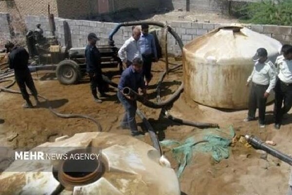 بارانداز و محل دپو سوخت در شهرستان بندرلنگه لو رفت