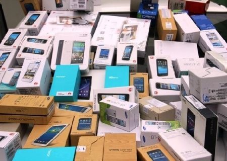 کشف ۳۶۰ تاچ ال‌سی‌دی قاچاق تلفن همراه در سیریک