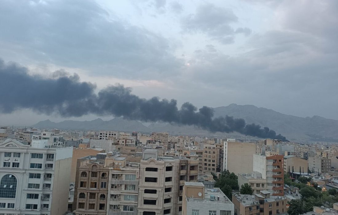 جزئیات آتش سوزی در شرق بندرعباس؛ ۳ انبار طعمه حریق شده است