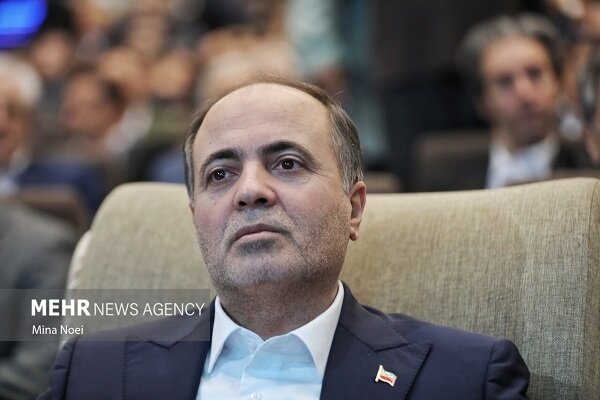 وزیر جهاد کشاورزی وارد بندرعباس شد