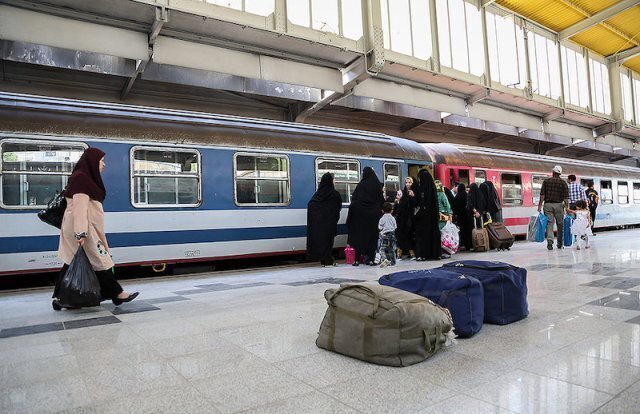 نصیری: ارتقای ایمنی راه آهن محور اصلی مدیریت سیر و حرکت است
