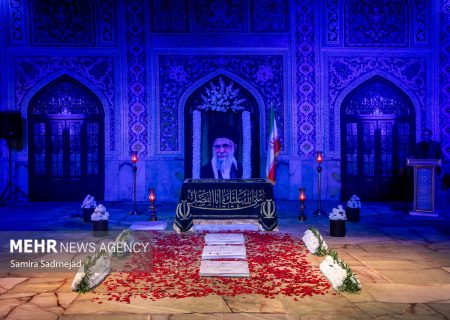 برگزاری مراسم چهلم امام شهید در بندرعباس