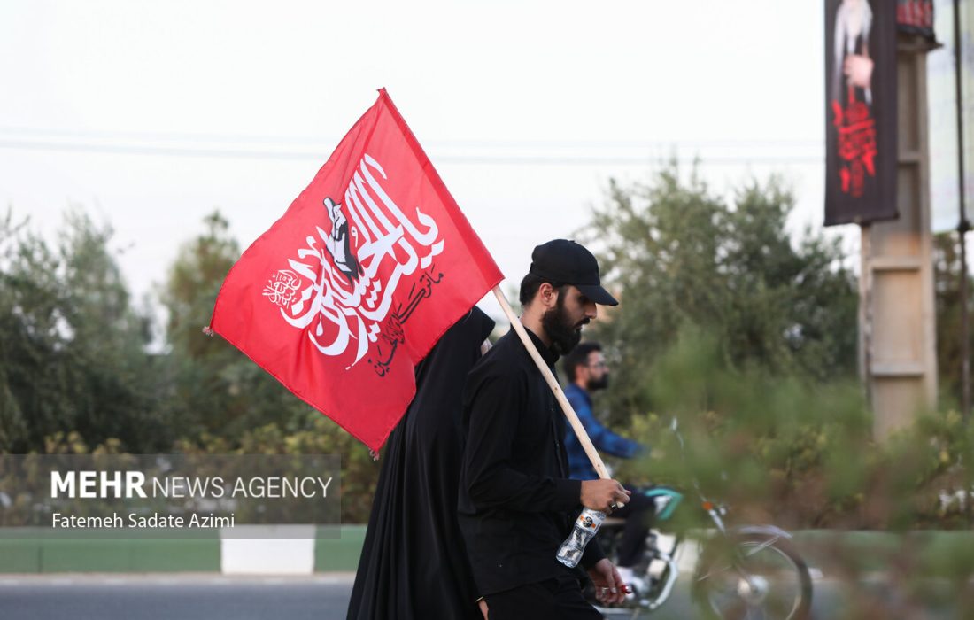 پیاده‌روی دلدادگان مکتب اهل بیت(ع) از شهر رودان تا امامزاده سید محمد