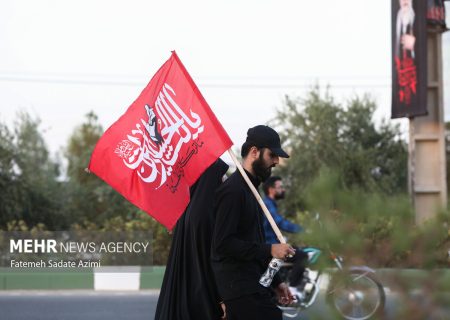 پیاده‌روی دلدادگان مکتب اهل بیت(ع) از شهر رودان تا امامزاده سید محمد