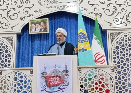 امام جمعه پارسیان: دولت برای مهار گرانی‌ها برنامه ملموس ارائه کند