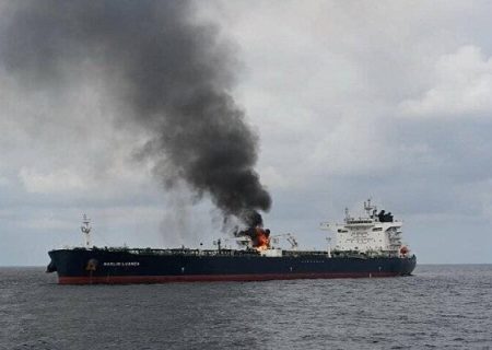 نشانه گذاری محل شناورهای غرق‌شده جنگ تحمیلی در سواحل هرمزگان