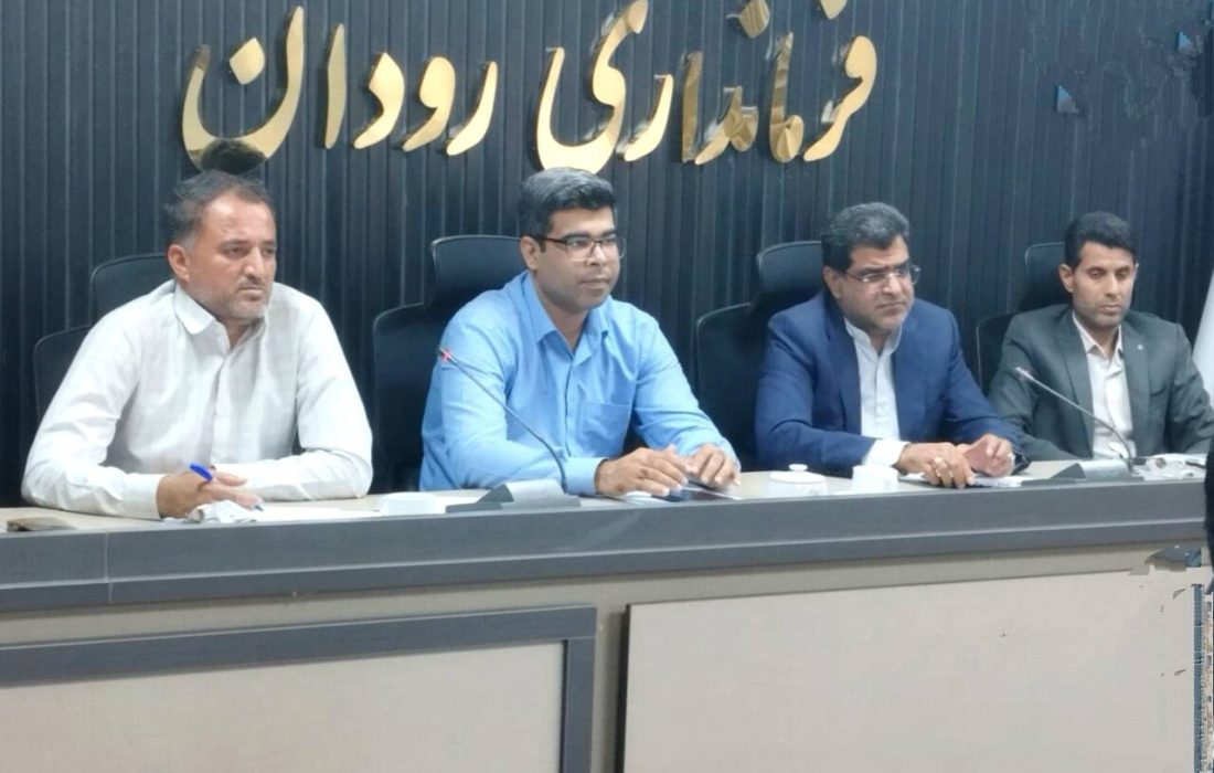 تأکید فرماندار رودان بر اجرای مصوبات شورای ترافیک