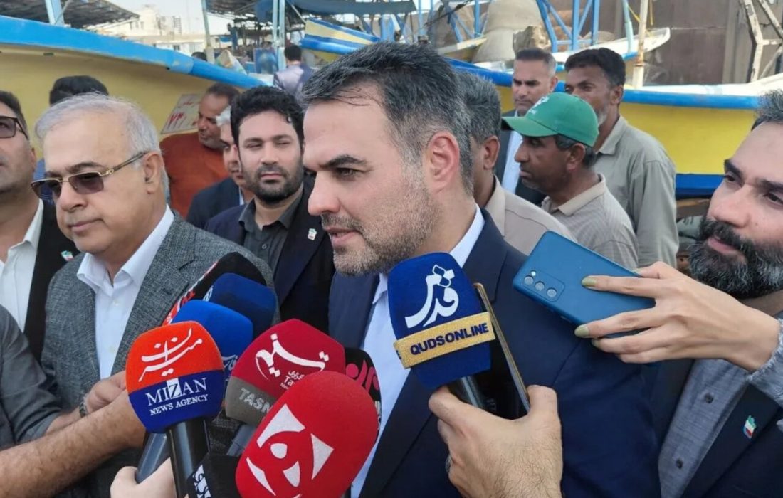 بازدید سخنگوی قوه قضاییه از اسکله صیادی پشت شهر بندرعباس