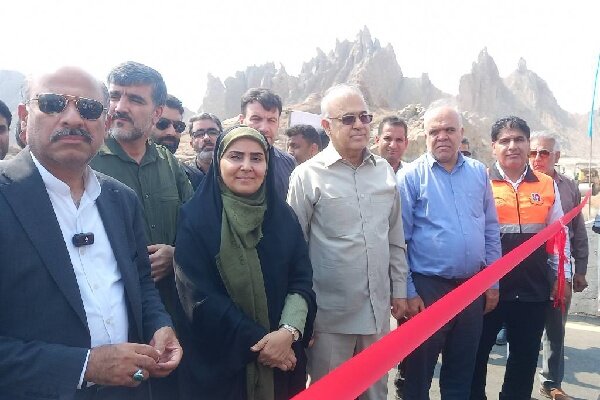 افتتاح پلهای آسیبدیده محور بندرعباس- رودان
