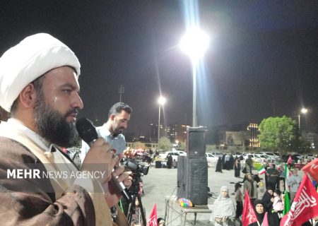 کاظمی: مردم بندرعباس تا تحقق اهداف خود به حضور در میدان ادامه میدهند
