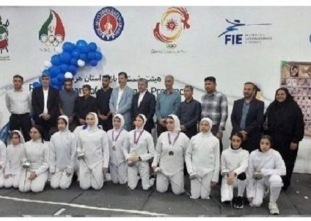 نخستین آکادمی شمشیربازی هرمزگان در بندرعباس افتتاح شد